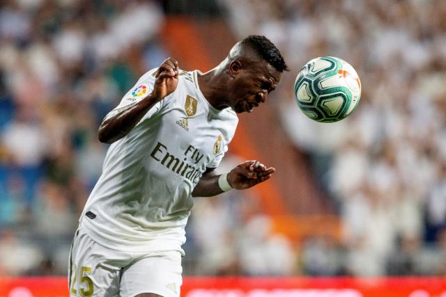 英超-萨拉赫造4球迪亚斯双响 利物浦6-3热刺